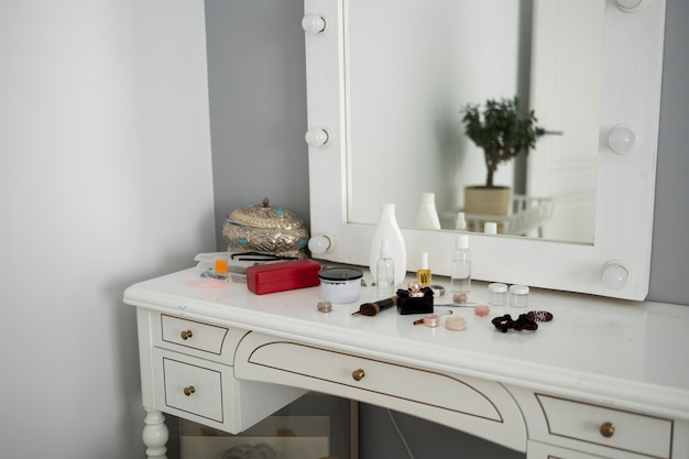 Creating a Stylish and Functional Personal Grooming Space at Home